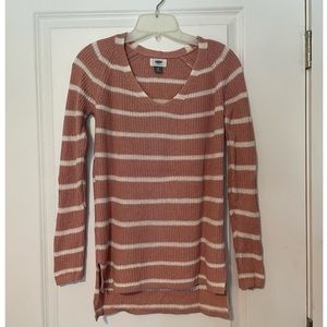 Lightweight sweater. Old navy. Great condition